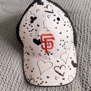 San Francisco Giants Hearts Youth Cap Fan Favorite Genuine Merchandise